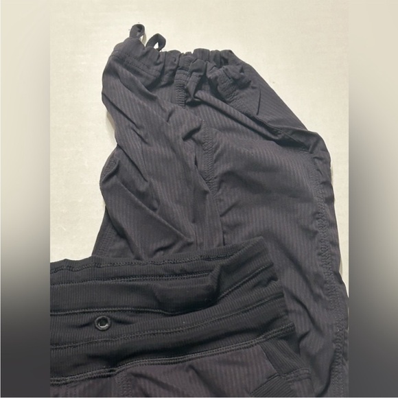 Lululemon Dance Studio Pant III full length Size 4 Black 31” *No Drawstring - Picture 4 of 7